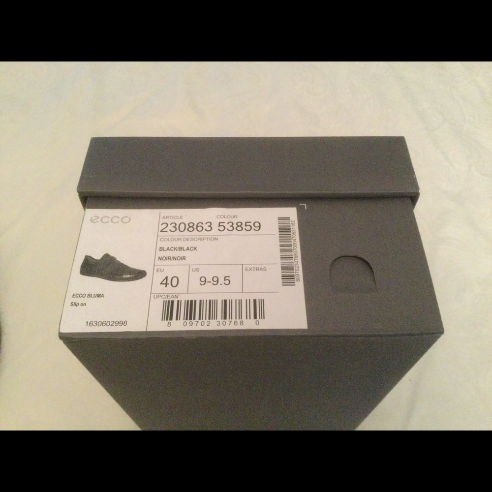 NIB Ecco Bluma slip on black size 40. - Picture 2 of 7